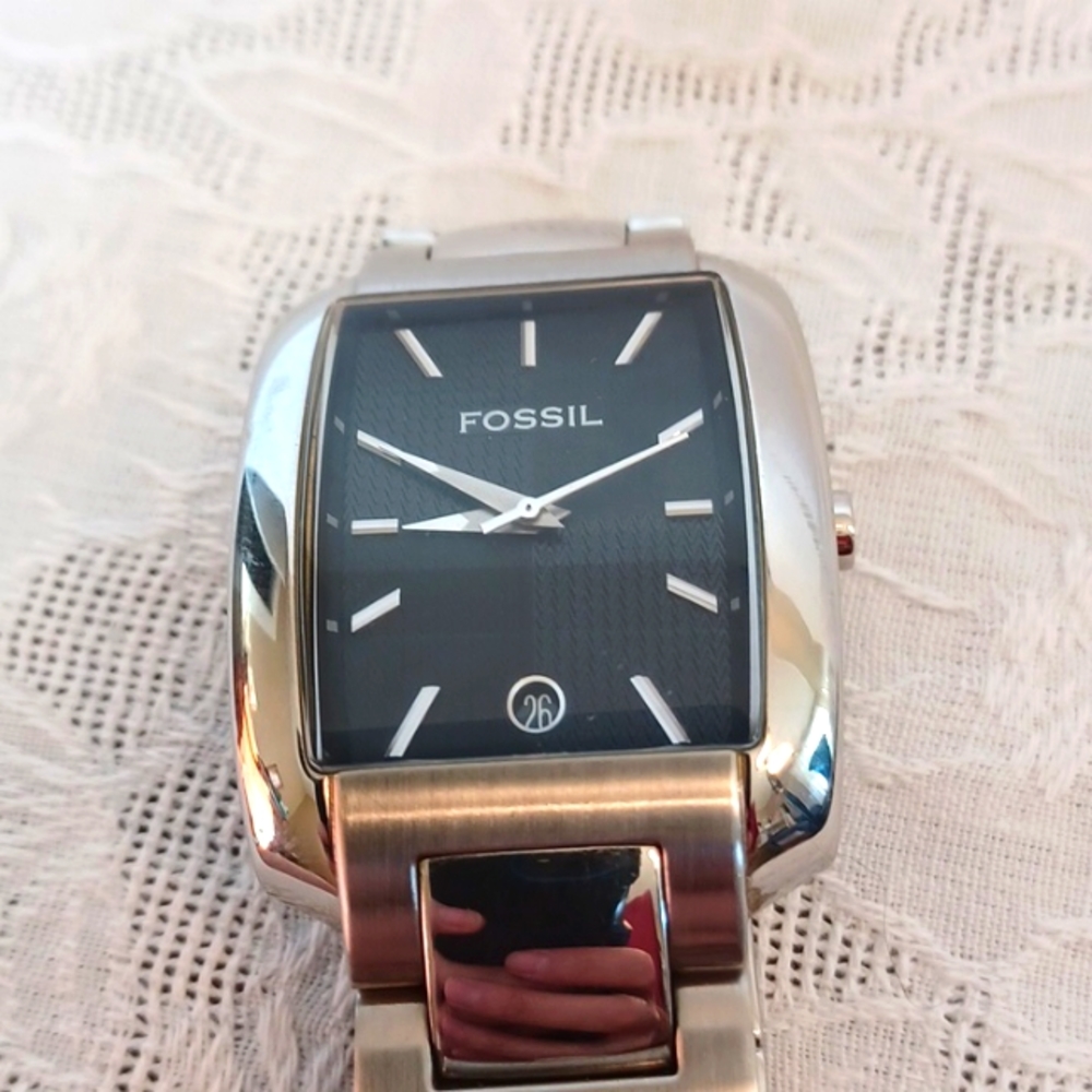 Men's Fossil Watch - Picture 6 of 16